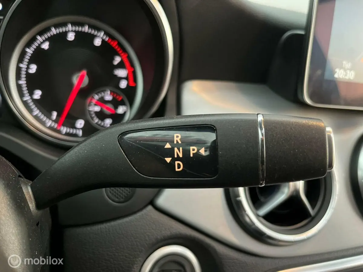 200 AMG PANO LED FACELIFT DYNAMIC AUT