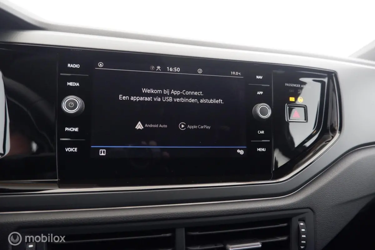 1.0 TSI 110PK R-Line led|cam|dab|virtueelcockpit|applecarplay|acc|lmv17