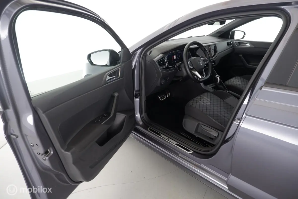 1.0 TSI 110PK R-Line led|cam|dab|virtueelcockpit|applecarplay|acc|lmv17