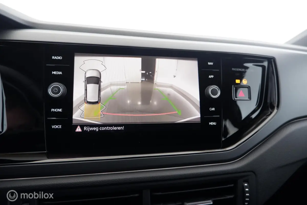 1.0 TSI 110PK R-Line led|cam|dab|virtueelcockpit|applecarplay|acc|lmv17