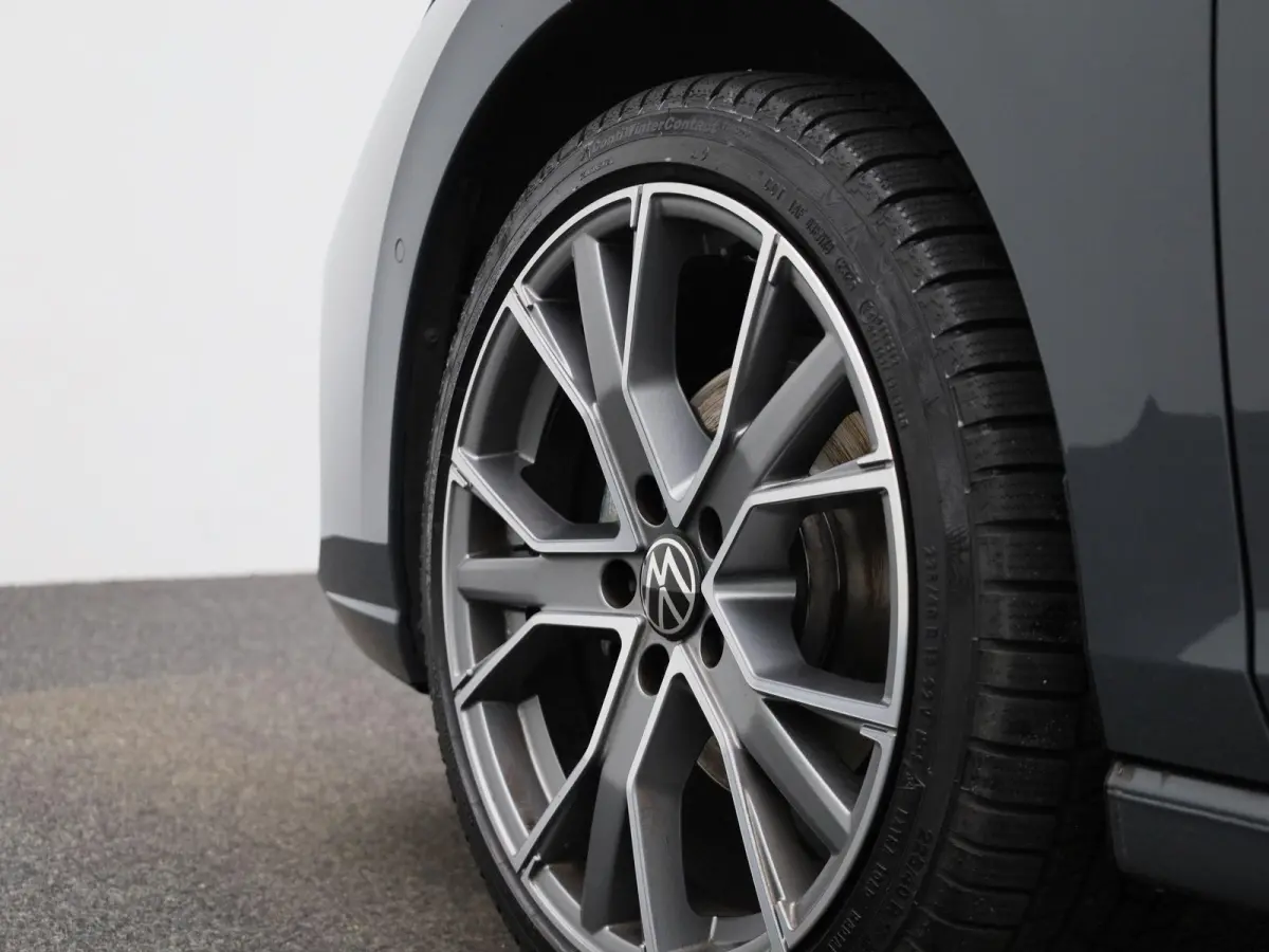 1.5 TSI Life Edition 116 PK | Navigatie | Apple Carplay draadloos | Camera | Ruiten getint | Keyless | 17" Lichtmetalen velgen | Android Auto draadloos | Parkeersensoren | LED Koplampen |