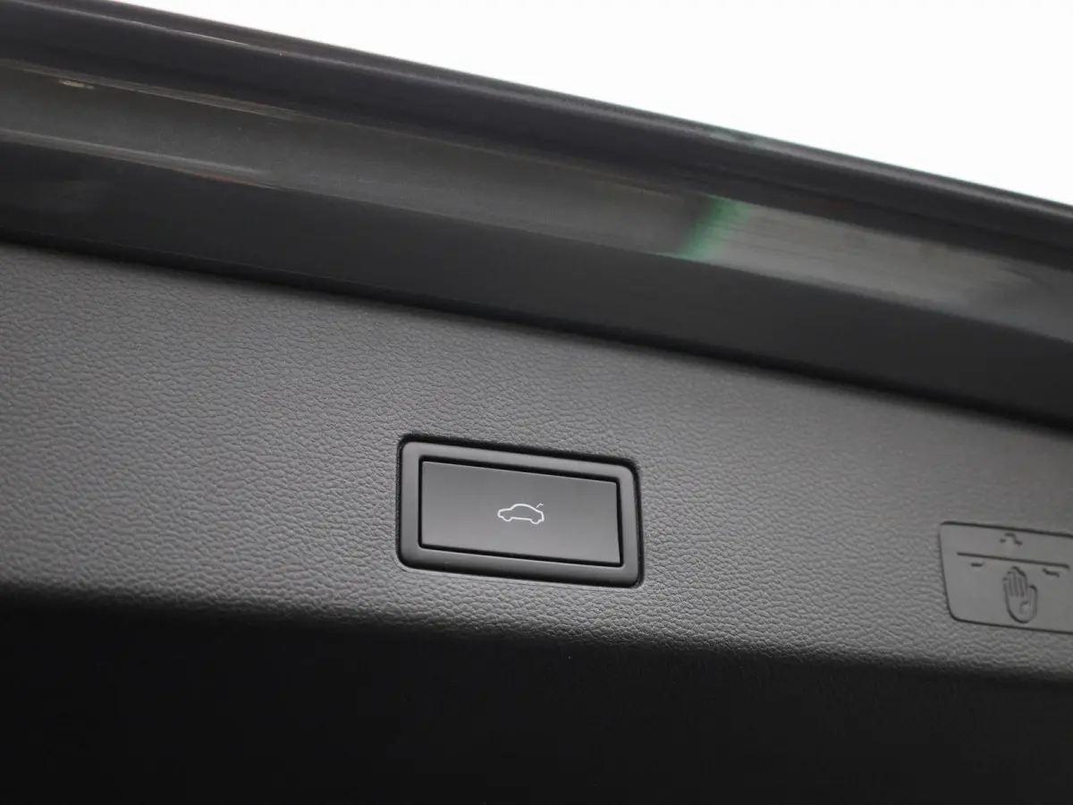 1.5 TSI Life Edition 116 PK | Navigatie | Apple Carplay draadloos | Camera | Ruiten getint | Keyless | 17" Lichtmetalen velgen | Android Auto draadloos | Parkeersensoren | LED Koplampen |
