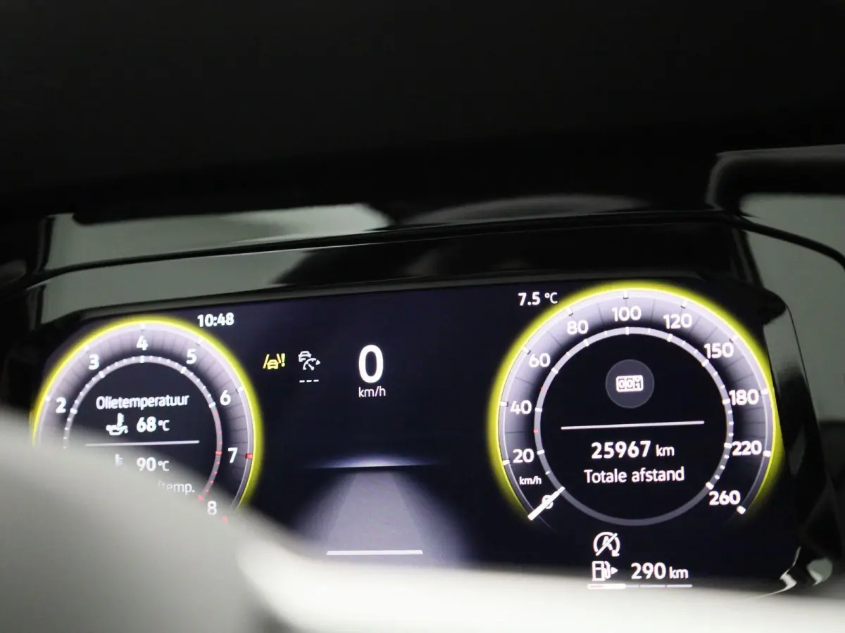 1.5 TSI Life Edition 116 PK | Navigatie | Apple Carplay draadloos | Camera | Ruiten getint | Keyless | 17" Lichtmetalen velgen | Android Auto draadloos | Parkeersensoren | LED Koplampen |