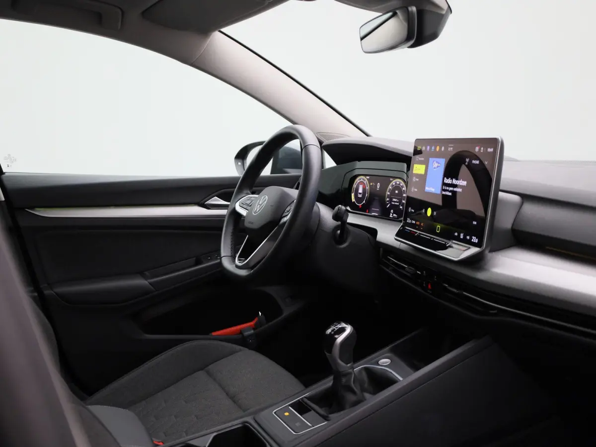 1.5 TSI Life Edition 116 PK | Navigatie | Apple Carplay draadloos | Camera | Ruiten getint | Keyless | 17" Lichtmetalen velgen | Android Auto draadloos | Parkeersensoren | LED Koplampen |