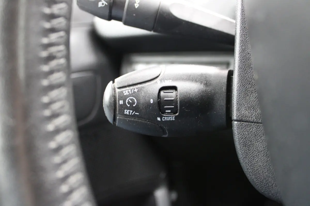 1.2 PureTech Blue Lion 89.687km NAP, Panoramadak, Navi