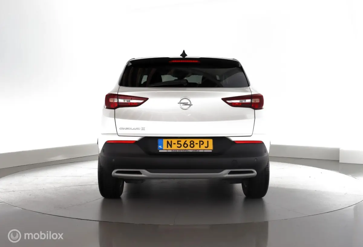 1.2 T automaat Business Elegance leder|winter|nav|360cam|lmv17