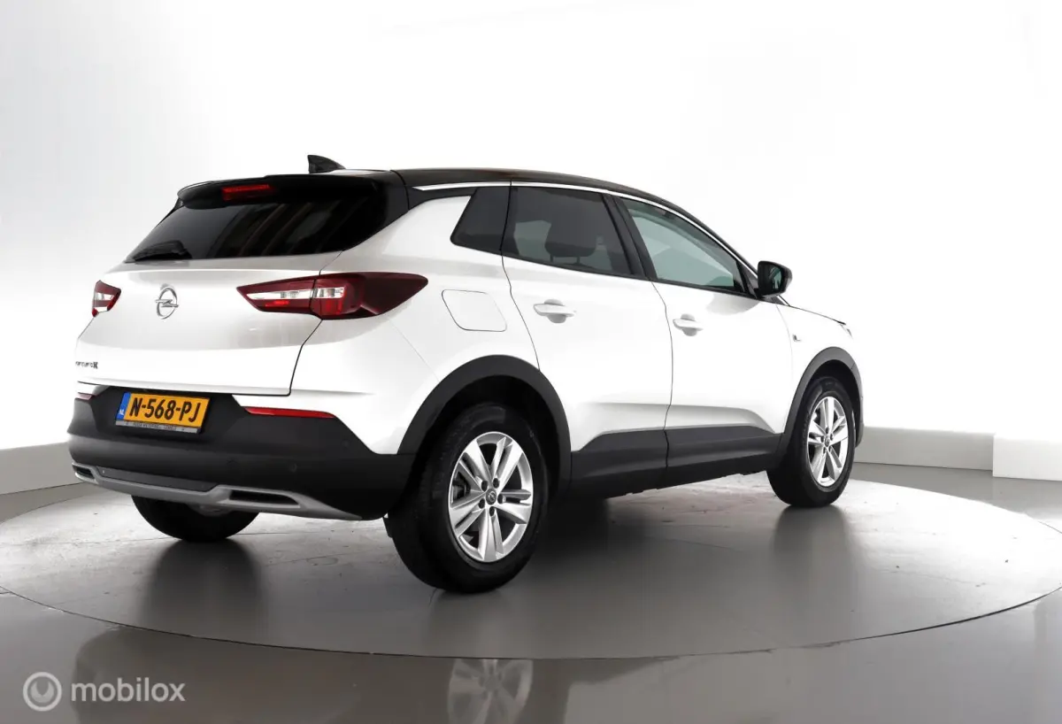 1.2 T automaat Business Elegance leder|winter|nav|360cam|lmv17