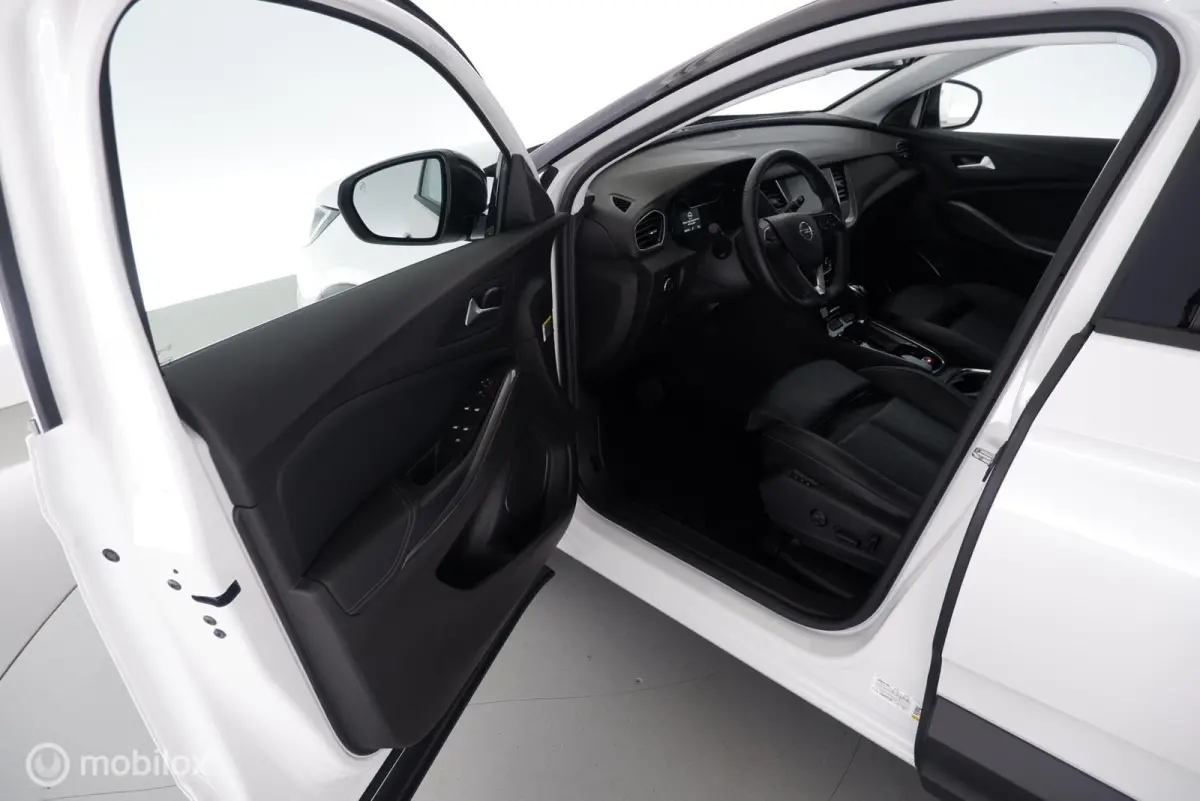 1.2 T automaat Business Elegance leder|winter|nav|360cam|lmv17