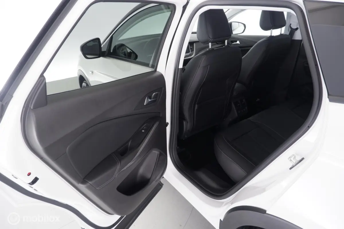 1.2 T automaat Business Elegance leder|winter|nav|360cam|lmv17