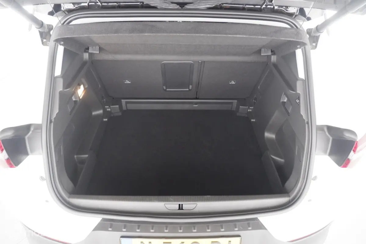1.2 T automaat Business Elegance leder|winter|nav|360cam|lmv17