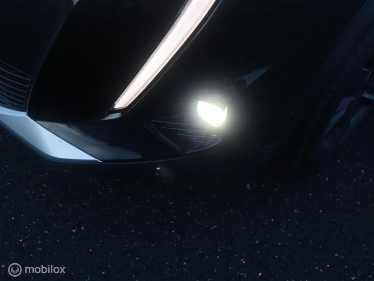 1.2 PT 131 PK H6 Allure Navi|Camera|3D Cockpit|LED|1/2Leer|Carplay|DonkerGlas