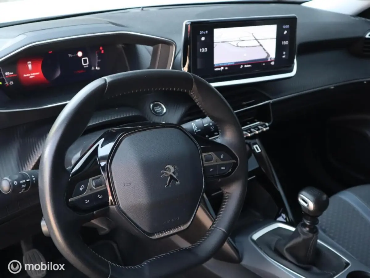 1.2 PT 131 PK H6 Allure Navi|Camera|3D Cockpit|LED|1/2Leer|Carplay|DonkerGlas