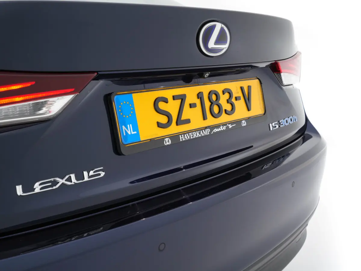 300h Hybrid Business Line Aut. *PANO | LEATHER-MICROFIBRE | FULL-LED | NAVI-FULLMAP | HEATED-COMFORTSEATS | CAMERA | ECC | SHIFT-PADDLES | PDC | CRUISE | 17''ALU*