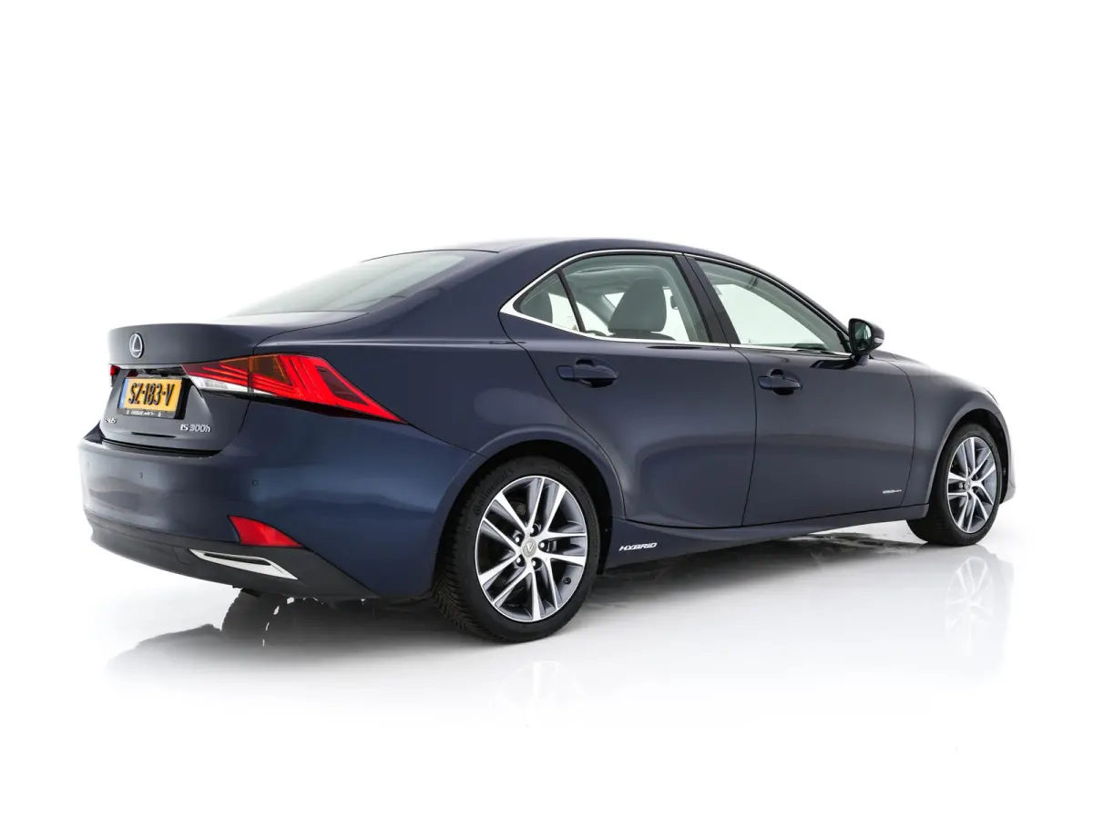 300h Hybrid Business Line Aut. *PANO | LEATHER-MICROFIBRE | FULL-LED | NAVI-FULLMAP | HEATED-COMFORTSEATS | CAMERA | ECC | SHIFT-PADDLES | PDC | CRUISE | 17''ALU*