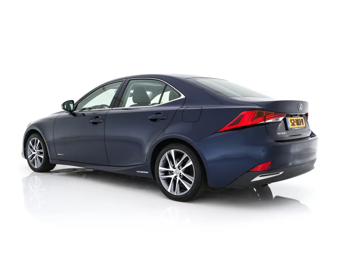300h Hybrid Business Line Aut. *PANO | LEATHER-MICROFIBRE | FULL-LED | NAVI-FULLMAP | HEATED-COMFORTSEATS | CAMERA | ECC | SHIFT-PADDLES | PDC | CRUISE | 17''ALU*