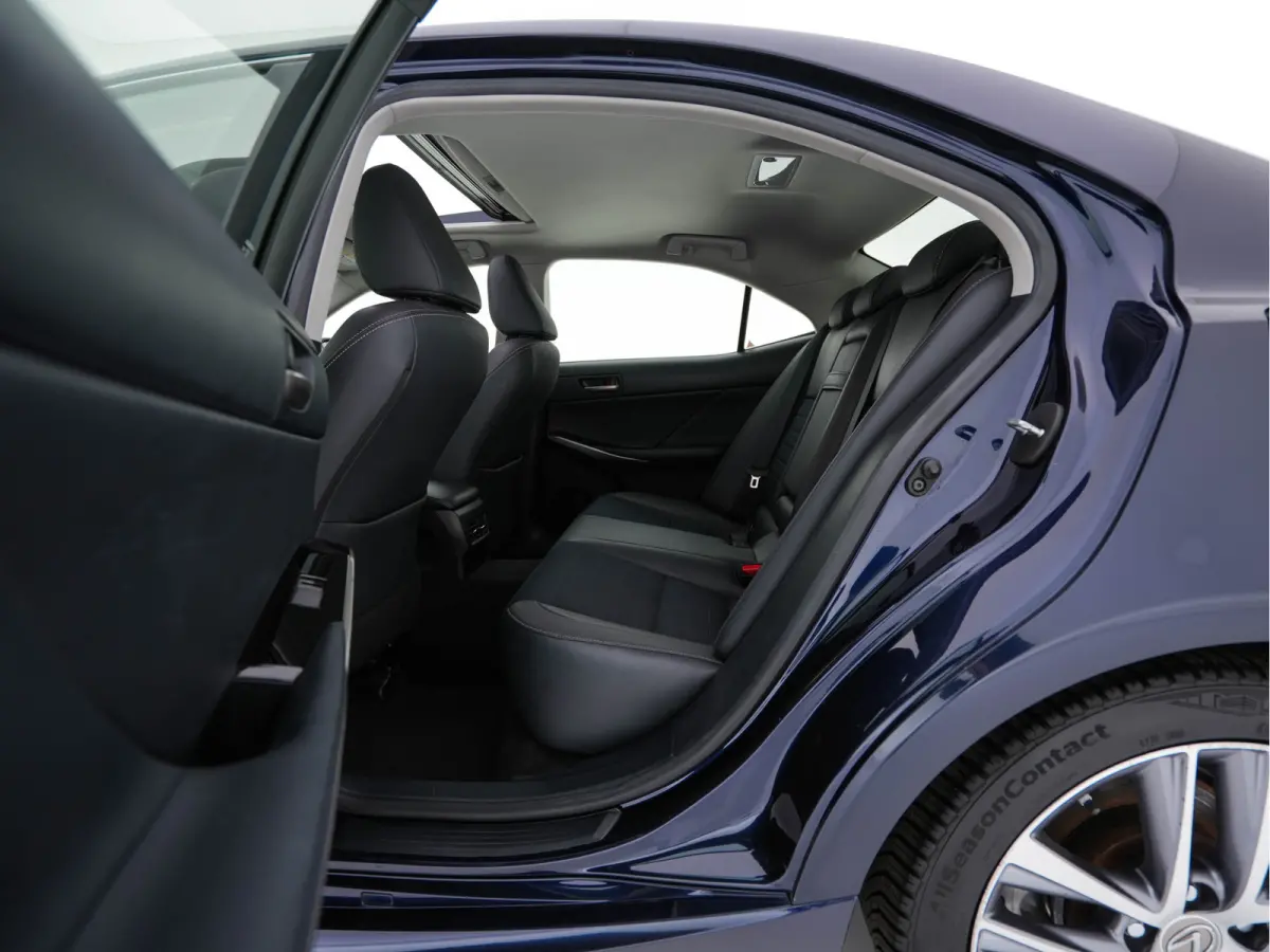 300h Hybrid Business Line Aut. *PANO | LEATHER-MICROFIBRE | FULL-LED | NAVI-FULLMAP | HEATED-COMFORTSEATS | CAMERA | ECC | SHIFT-PADDLES | PDC | CRUISE | 17''ALU*