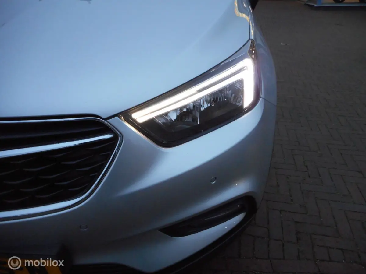 1.4 Turbo 140 Business+ TREKHAAK+ECC+PDC+METALLIC