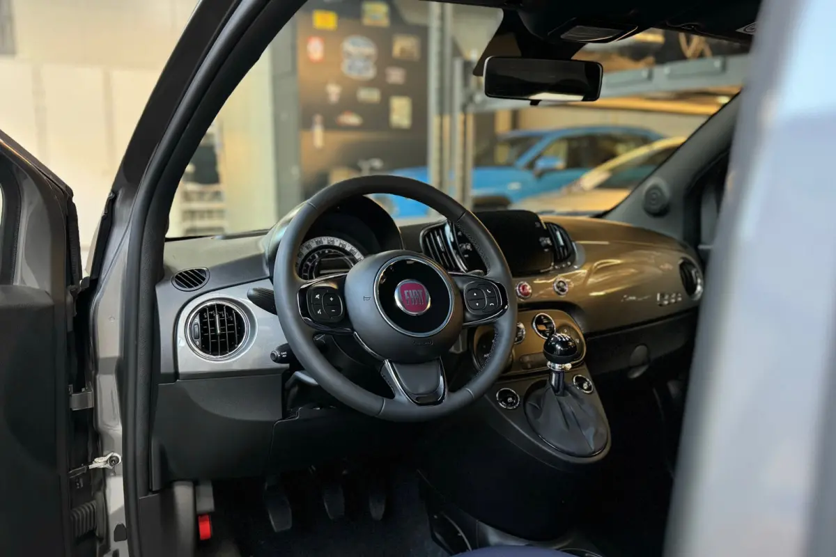 1.0 Hybrid Club, inclusief 1 Jaar Autotrust garantie !