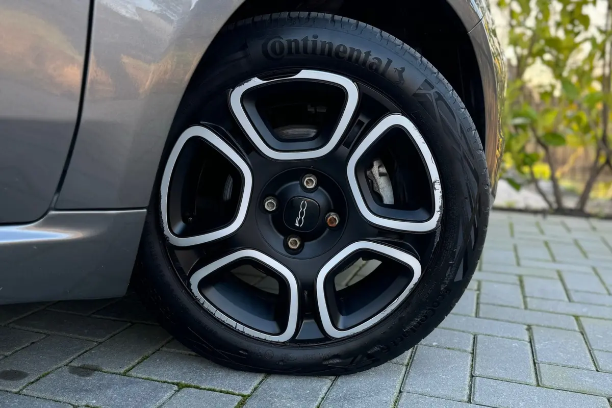1.0 Hybrid Club, inclusief 1 Jaar Autotrust garantie !