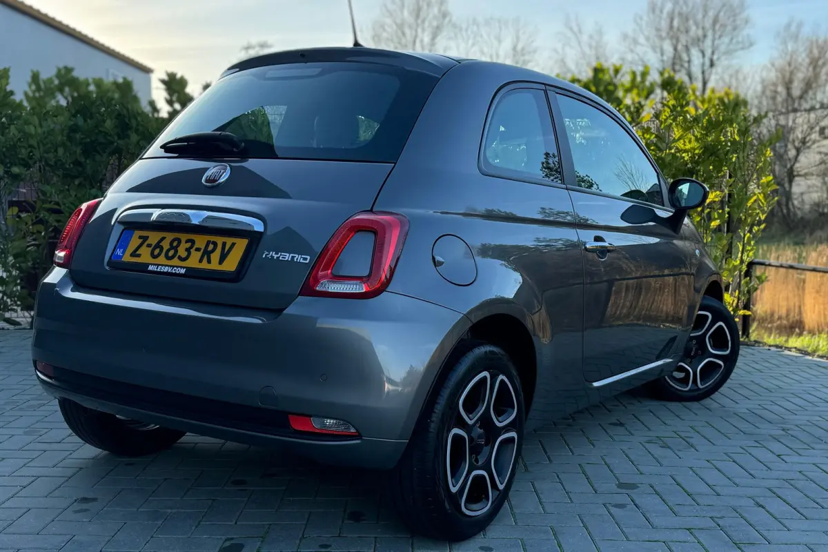 1.0 Hybrid Club, inclusief 1 Jaar Autotrust garantie !