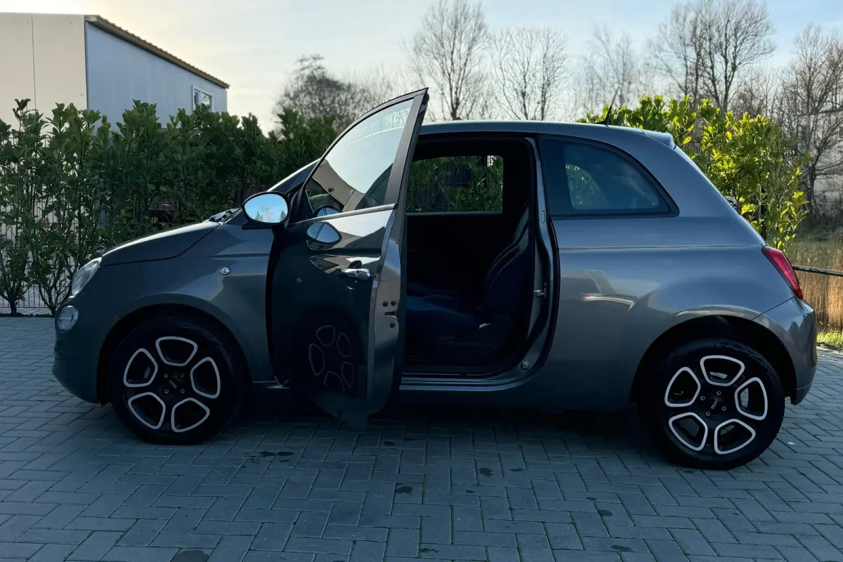 1.0 Hybrid Club, inclusief 1 Jaar Autotrust garantie !