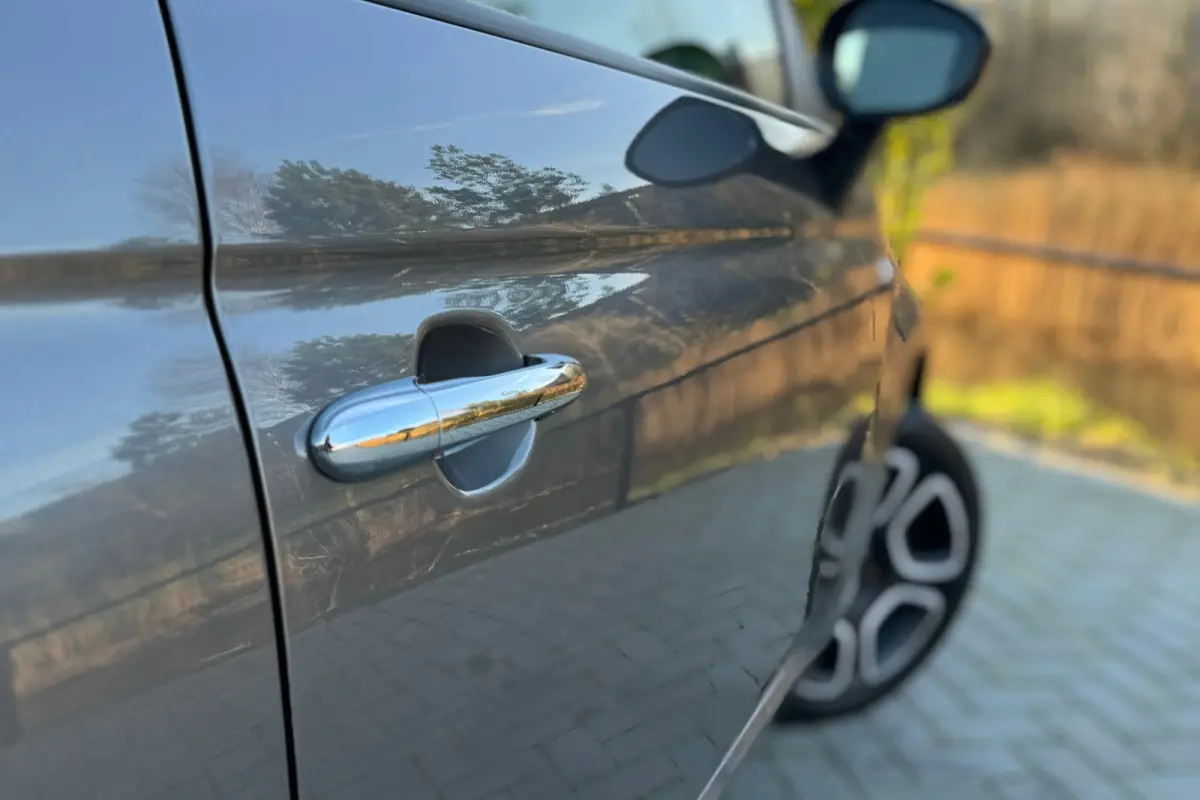 1.0 Hybrid Club, inclusief 1 Jaar Autotrust garantie !