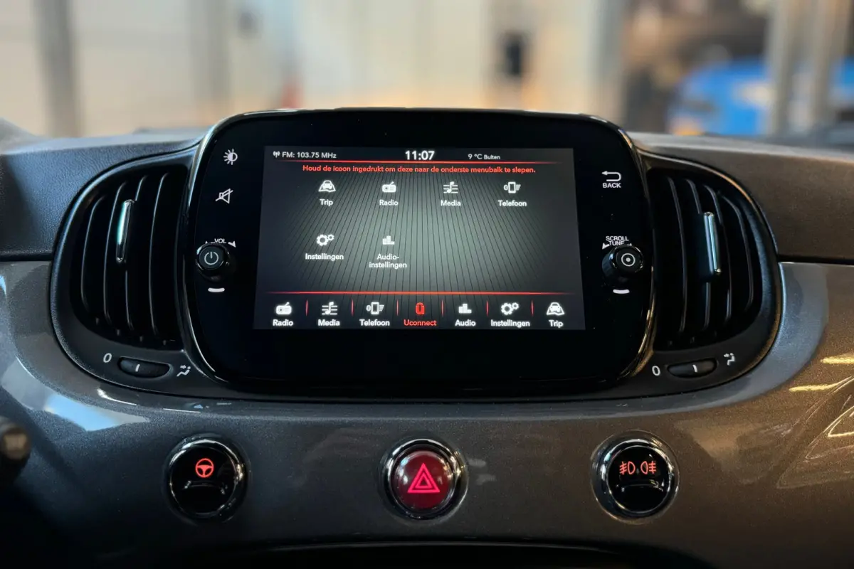 1.0 Hybrid Club, inclusief 1 Jaar Autotrust garantie !