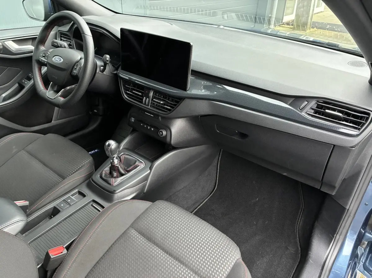 1.0 EcoBoost Hybrid 125 PK ST-Line | NAVI | CARPLAY | WINTER PAKKET | 74000 KM!!!