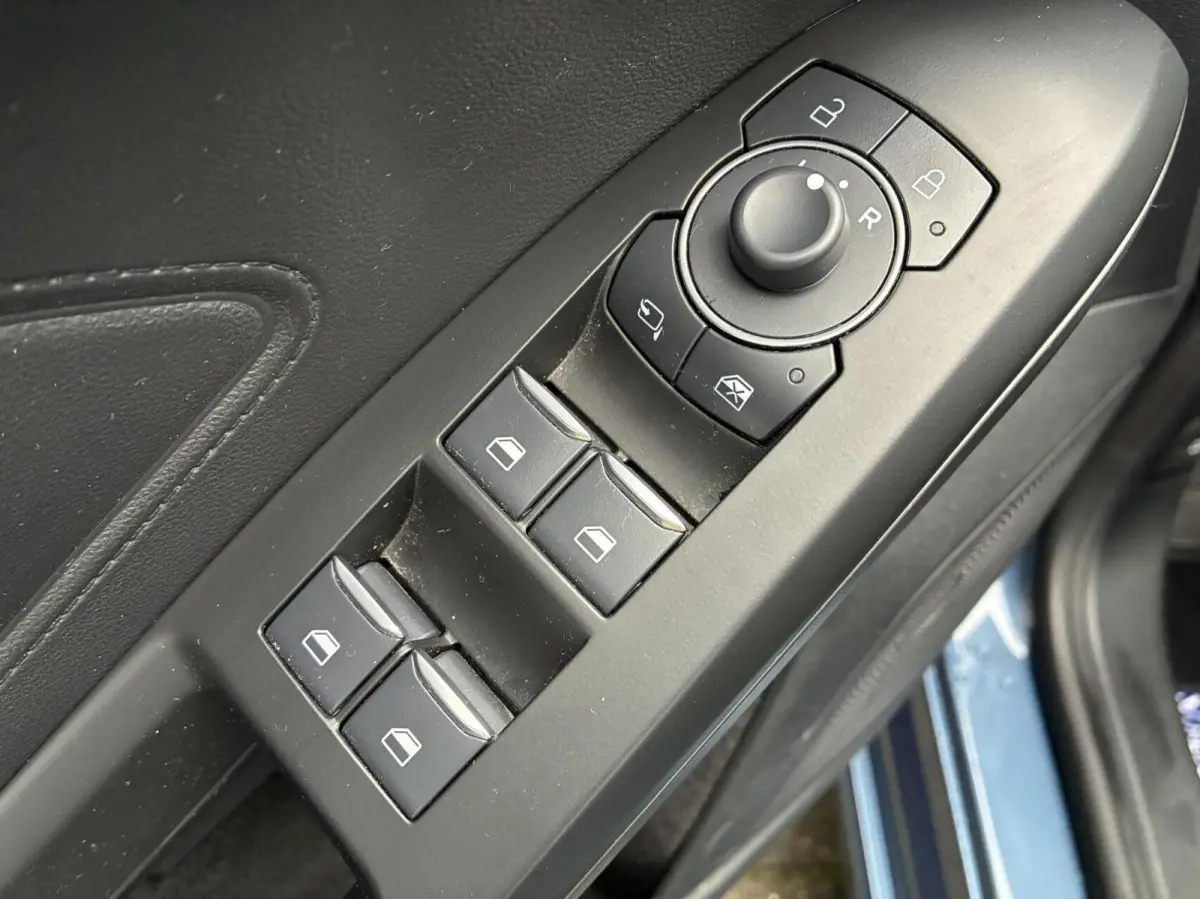1.0 EcoBoost Hybrid 125 PK ST-Line | NAVI | CARPLAY | WINTER PAKKET | 74000 KM!!!