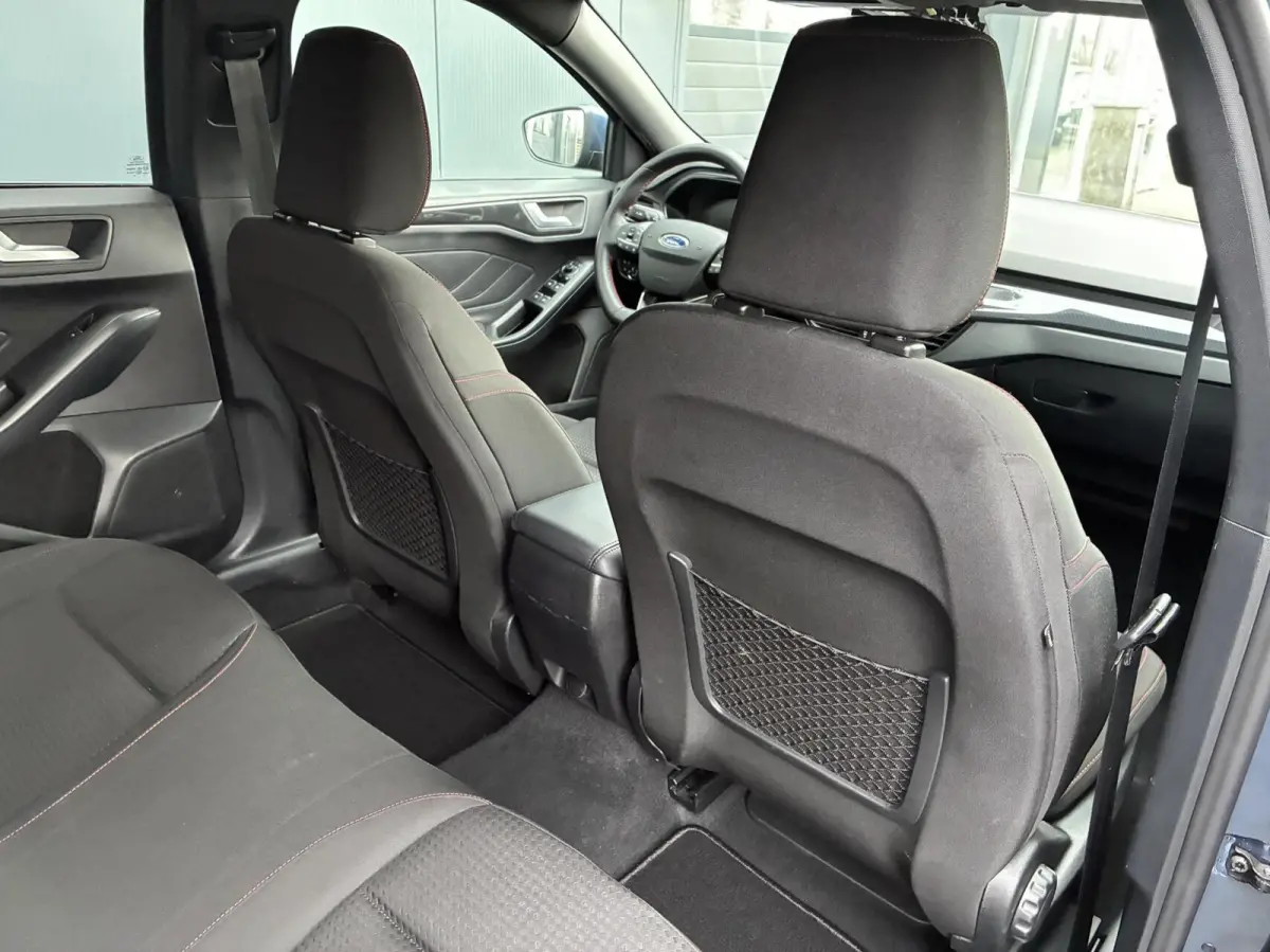 1.0 EcoBoost Hybrid 125 PK ST-Line | NAVI | CARPLAY | WINTER PAKKET | 74000 KM!!!