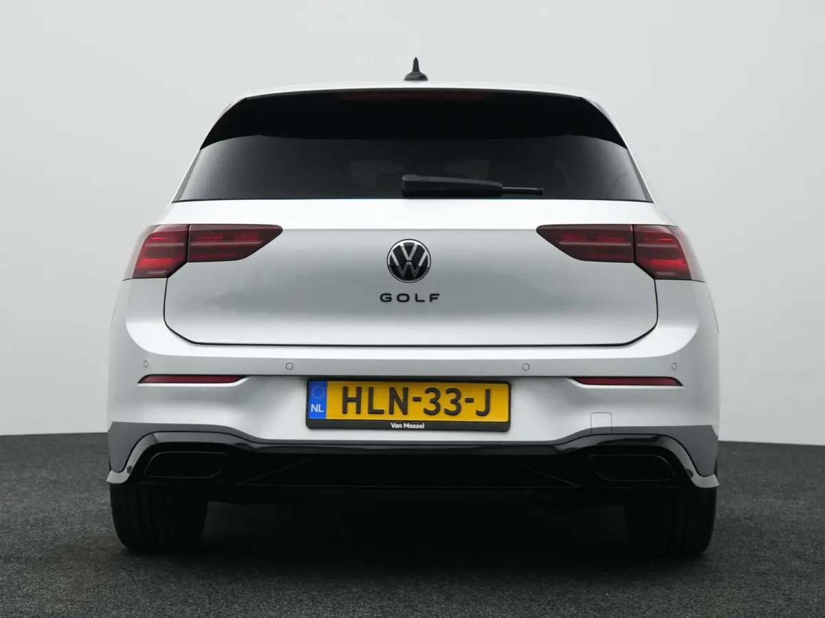 1.5 eTSI R-Line Business | IQ Matrix | Apple Carplay/Android Auto | Panorama dak | Black Style | Sfeerverlichting |