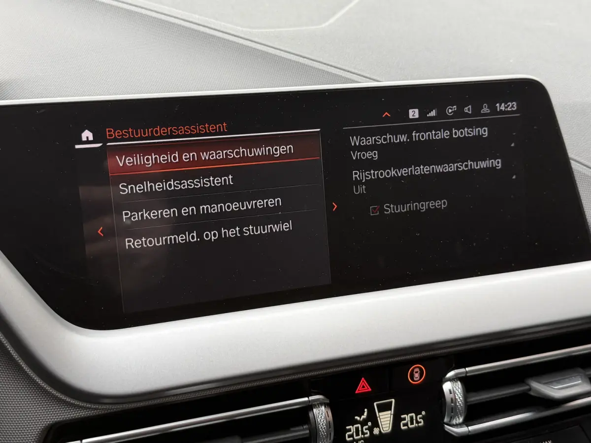 116i Business Edition | Zwarte grill | Apple Carplay | DAB+ | PDC V+A