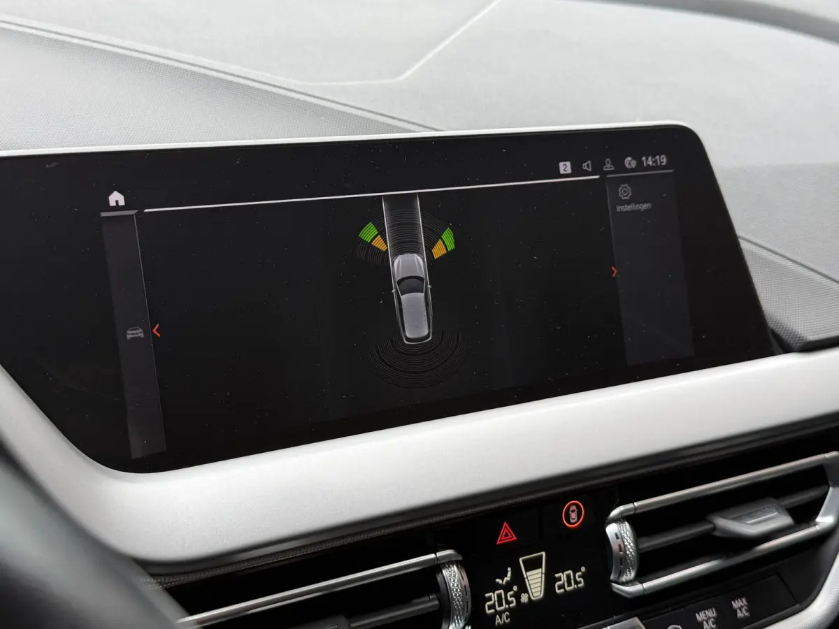 116i Business Edition | Zwarte grill | Apple Carplay | DAB+ | PDC V+A
