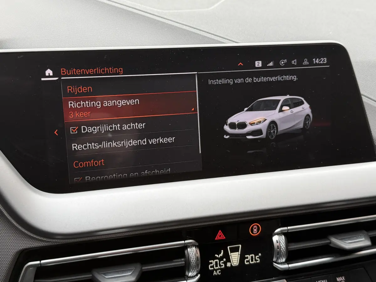 116i Business Edition | Zwarte grill | Apple Carplay | DAB+ | PDC V+A