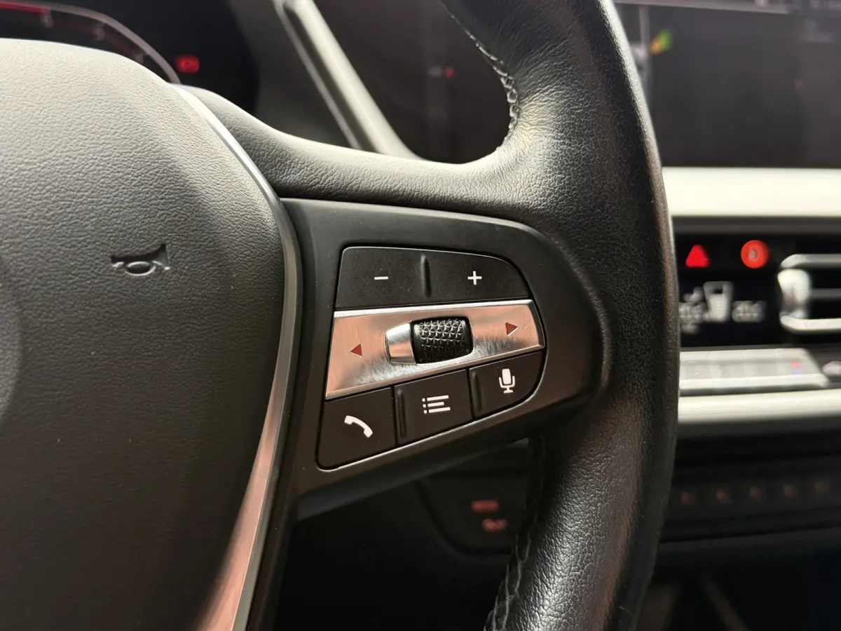 116i Business Edition | Zwarte grill | Apple Carplay | DAB+ | PDC V+A