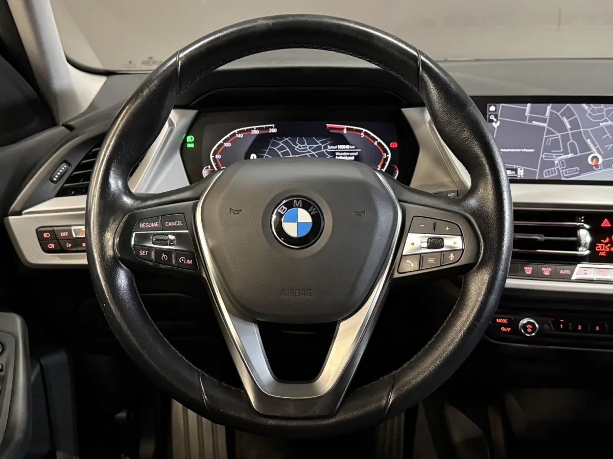 116i Business Edition | Zwarte grill | Apple Carplay | DAB+ | PDC V+A