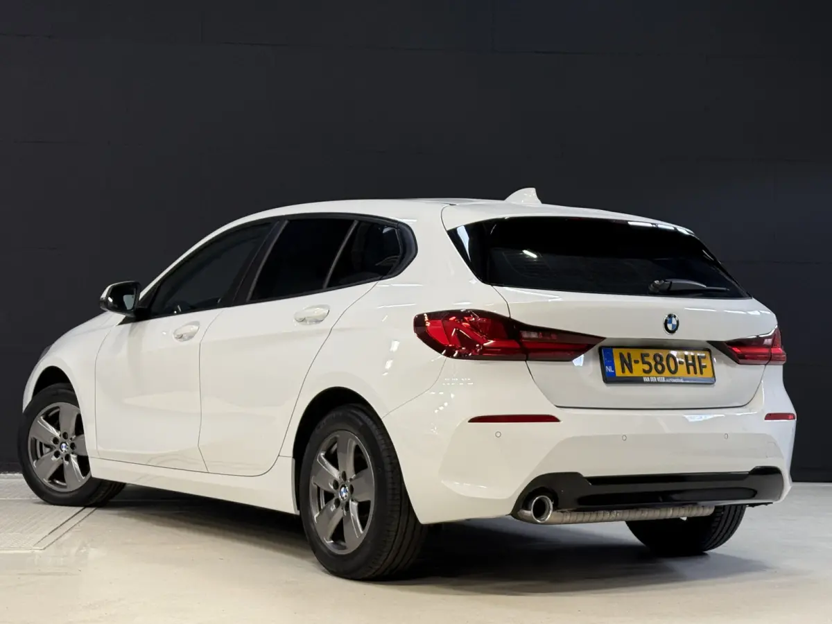 116i Business Edition | Zwarte grill | Apple Carplay | DAB+ | PDC V+A