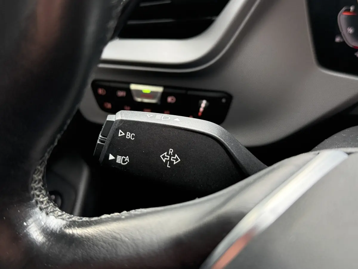 116i Business Edition | Zwarte grill | Apple Carplay | DAB+ | PDC V+A