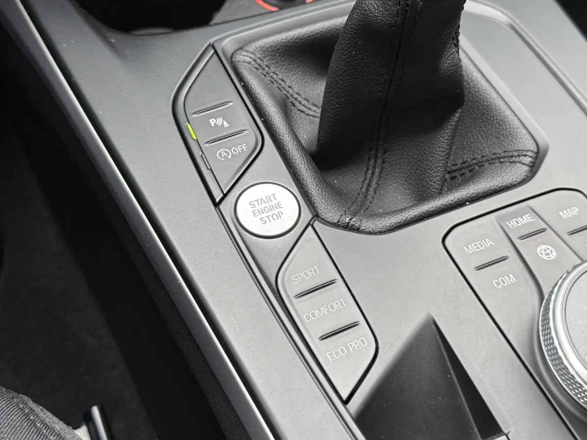 116i Business Edition | Zwarte grill | Apple Carplay | DAB+ | PDC V+A