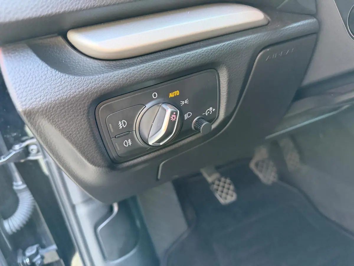 1.4 TFSI Pro Line + Alcantara Leder Xenon