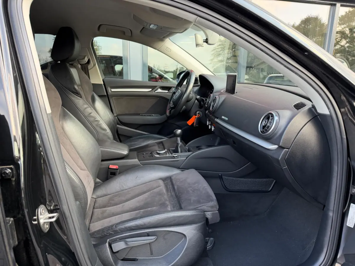 1.4 TFSI Pro Line + Alcantara Leder Xenon