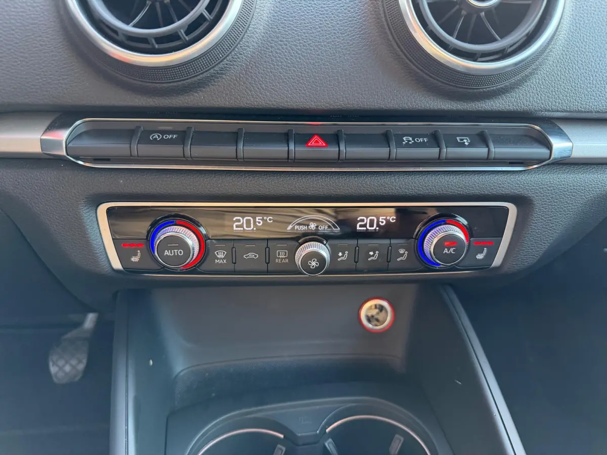 1.4 TFSI Pro Line + Alcantara Leder Xenon
