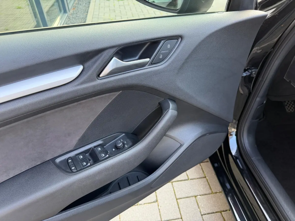 1.4 TFSI Pro Line + Alcantara Leder Xenon