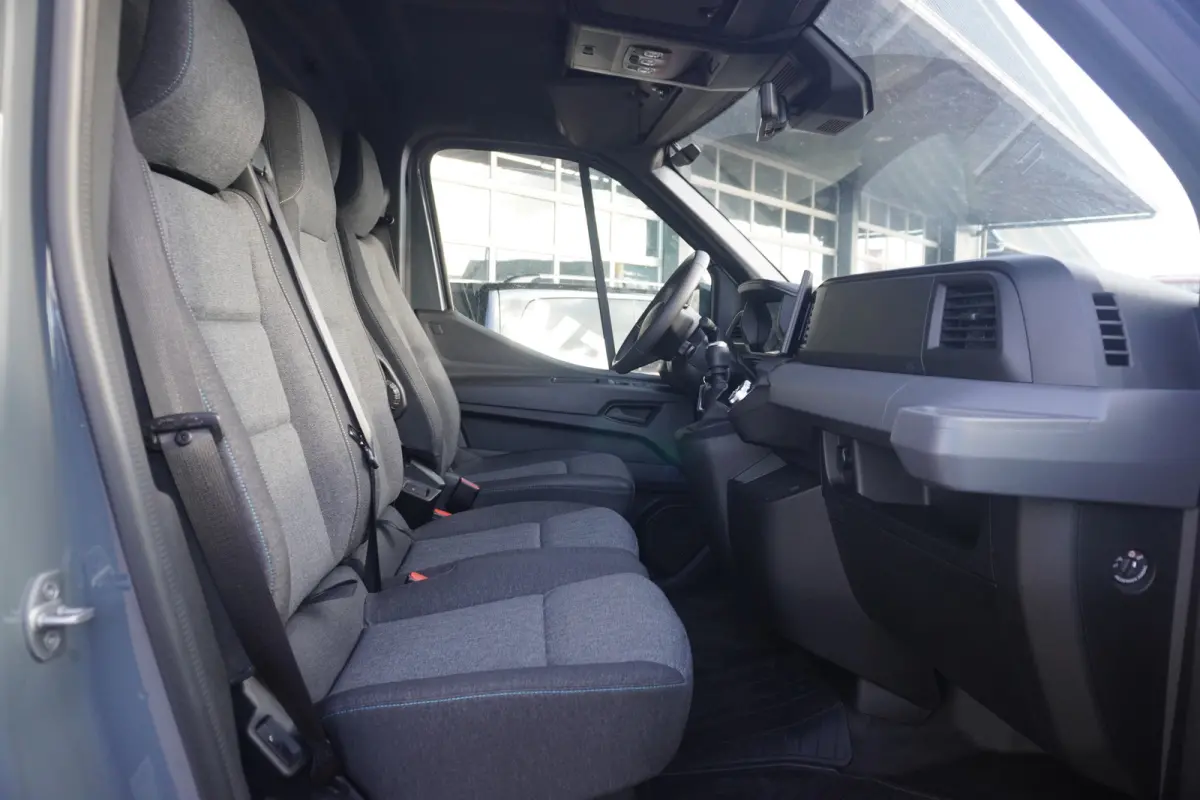 T35 2.0 dCi 170PK L3H2 Extra Laadruimte inrichting Nr. V110 | Airco | Cruise | Camera | Navi |  Oprijschans | Flitsbalk