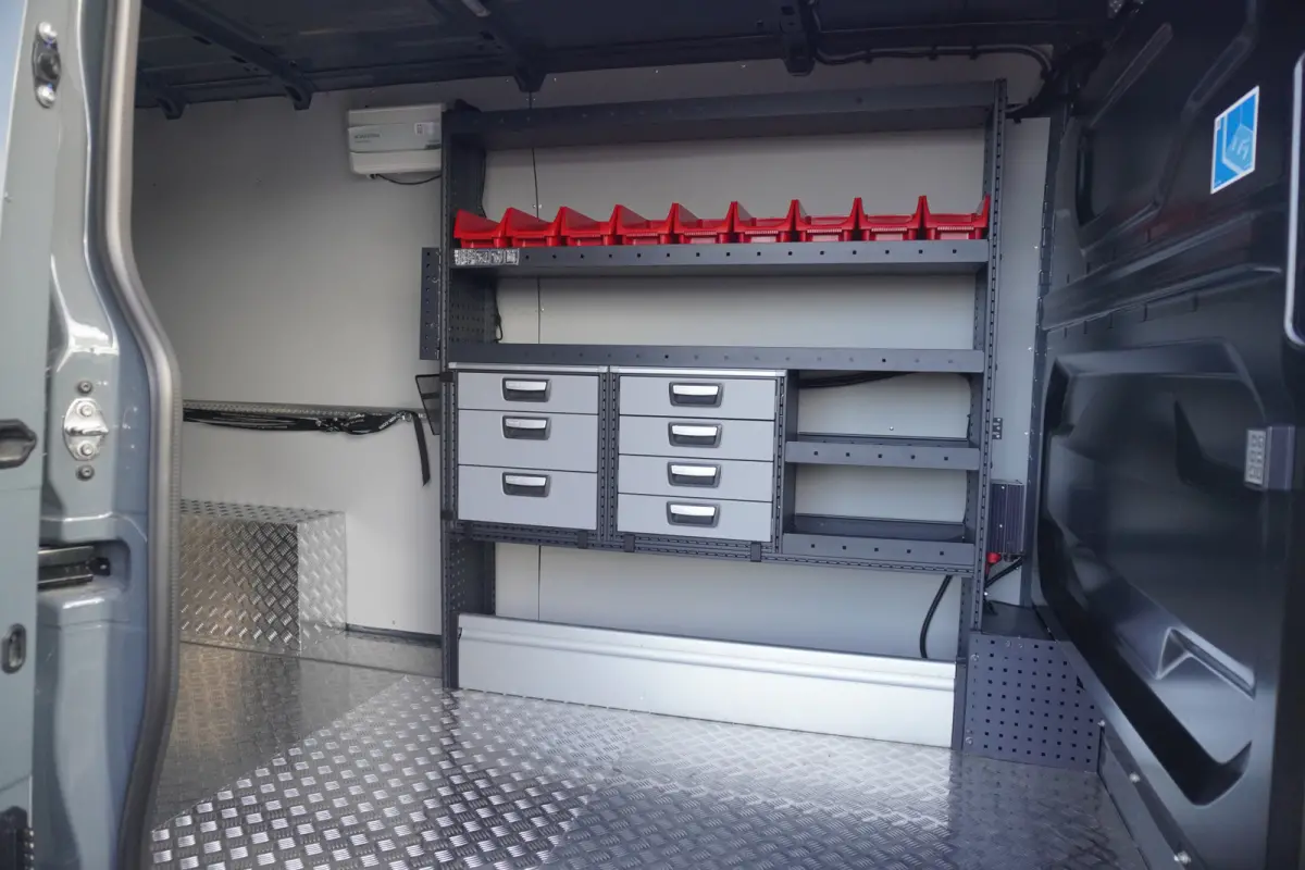 T35 2.0 dCi 170PK L3H2 Extra Laadruimte inrichting Nr. V110 | Airco | Cruise | Camera | Navi |  Oprijschans | Flitsbalk