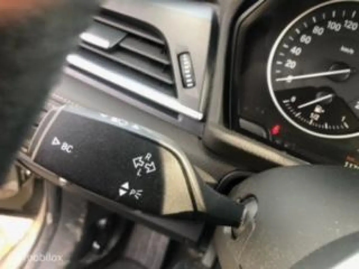 220i
