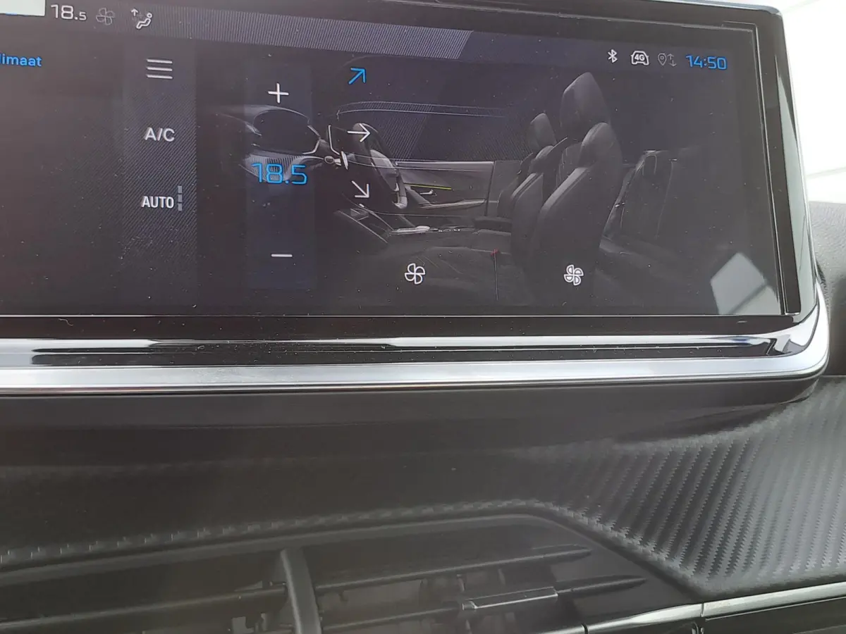 1.2 PureTech 100 Active |  Navigatie | Apple Carplay/Android Auto | Parkeersensoren | Airco | Camera |