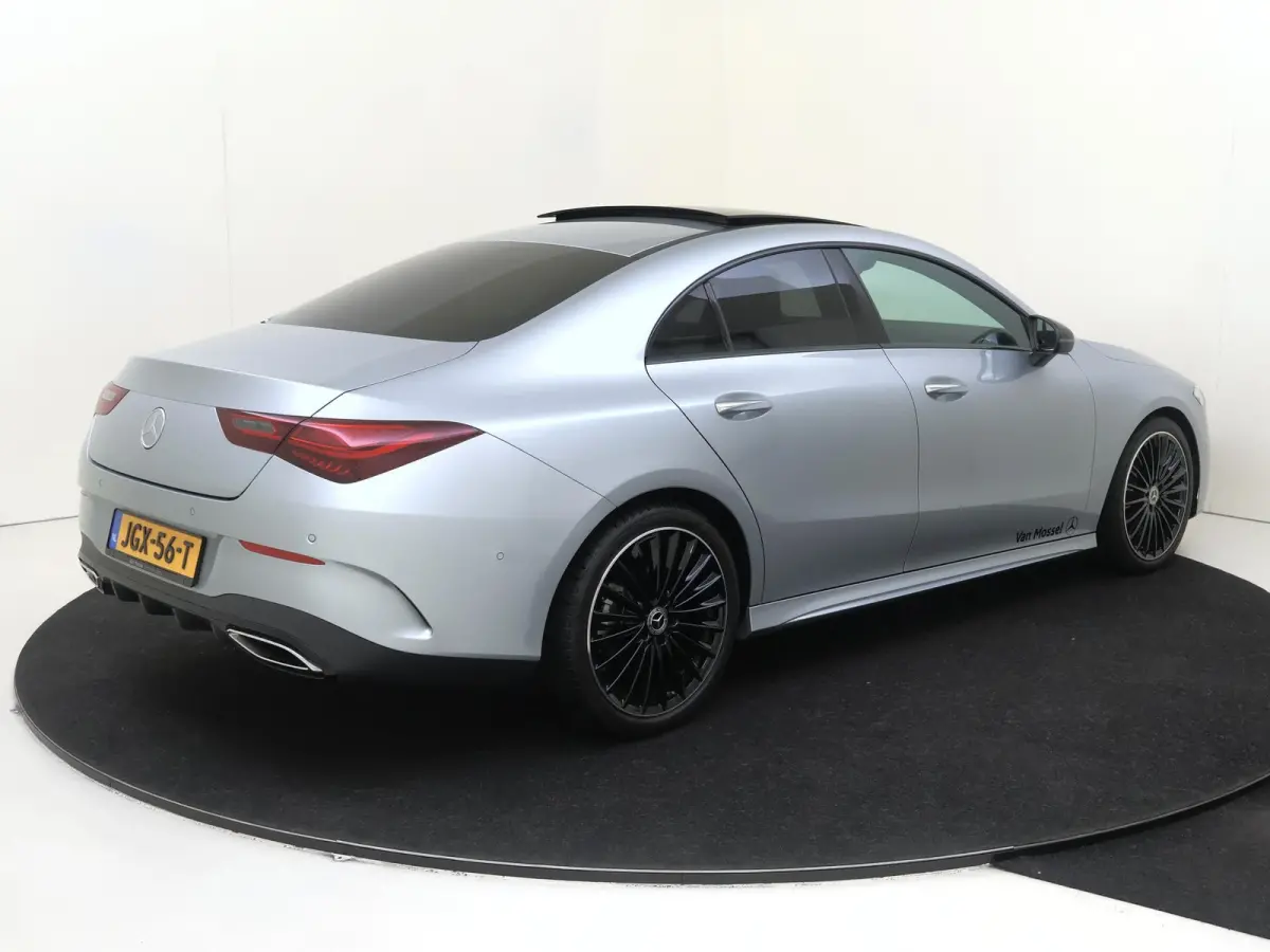 180 Business Solution AMG / Panoramadak/ Night/ 19 inch