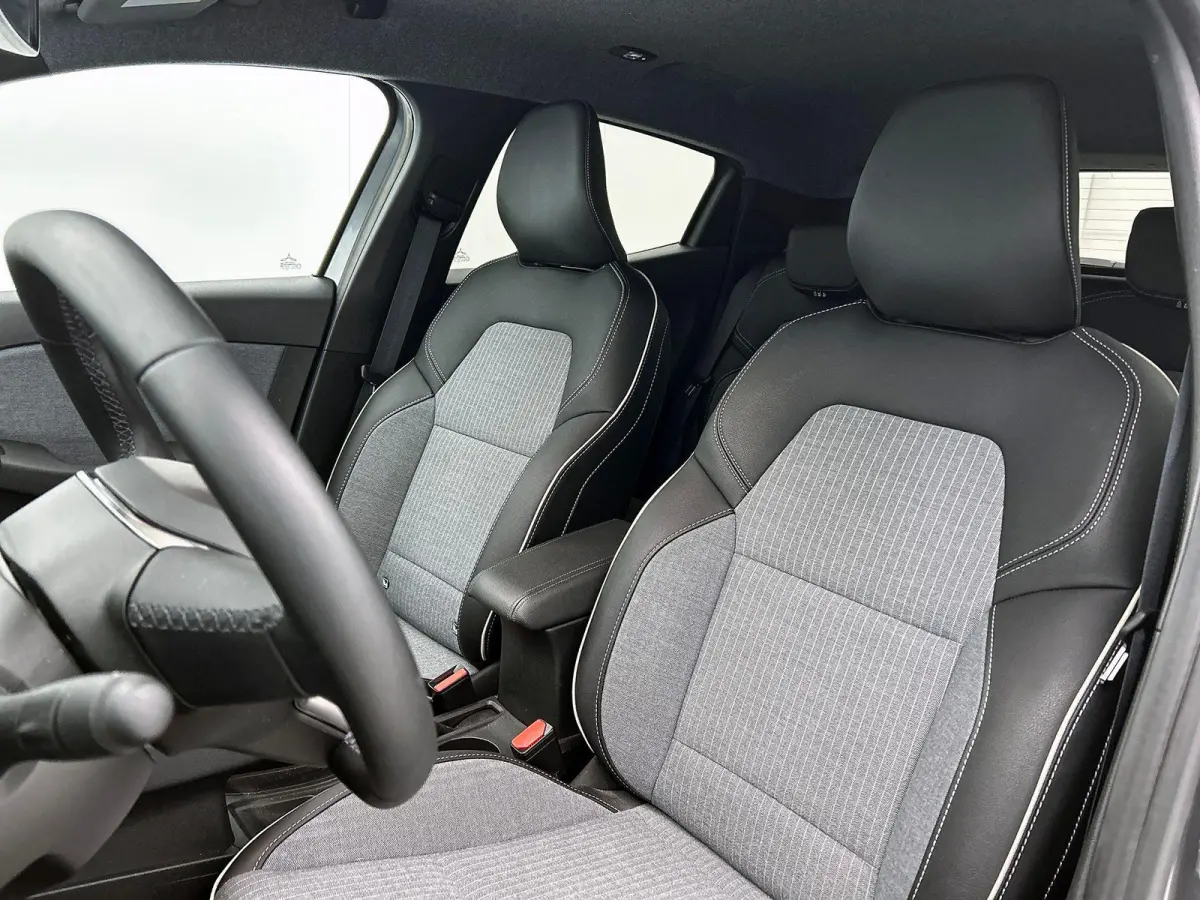 1.0 TCe 90 GPF techno PRIVATE LEASE vanaf € 434 pm*