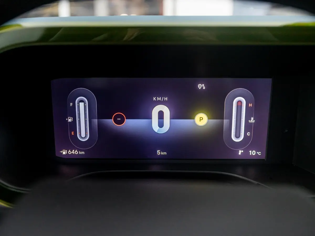 1.2 Hybrid Edizione Nero | Automaat | PDC | Airco | Apple Carplay | Cruise | Pack Style